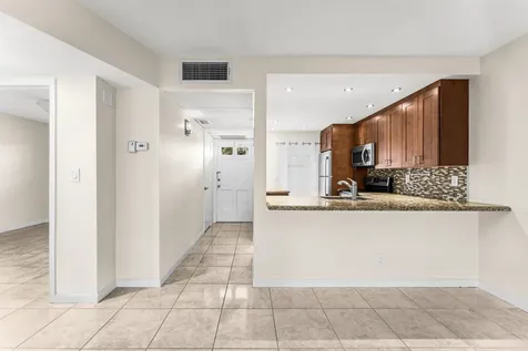 400 Ne 20th Street Boca Raton FL 33431