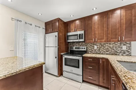 400 Ne 20th Street Boca Raton FL 33431