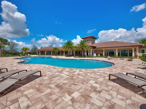 564 Se Monet Drive Port Saint Lucie FL 34984