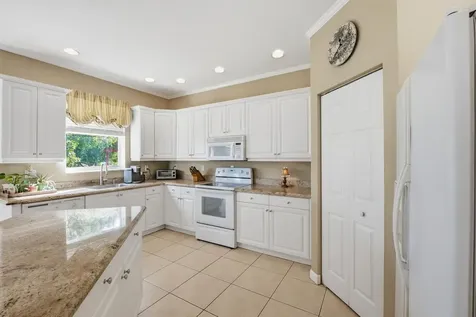 2462 Westmont Place Royal Palm Beach FL 33411