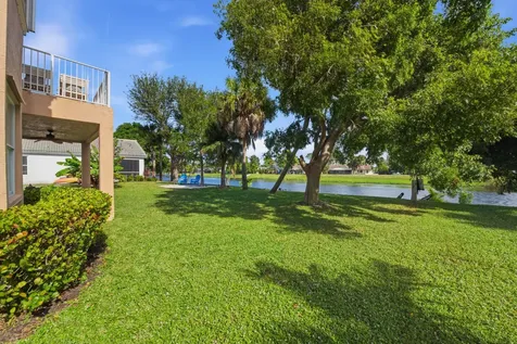 2462 Westmont Place Royal Palm Beach FL 33411
