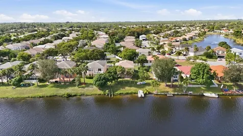 2462 Westmont Place Royal Palm Beach FL 33411