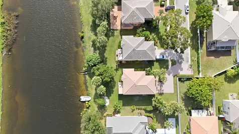 2462 Westmont Place Royal Palm Beach FL 33411