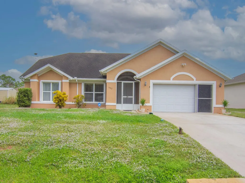 992 Seneca Avenue Sebastian FL 32958