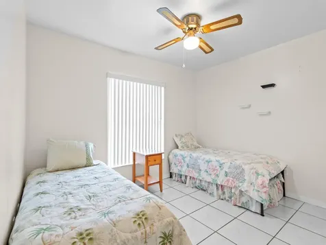 992 Seneca Avenue Sebastian FL 32958