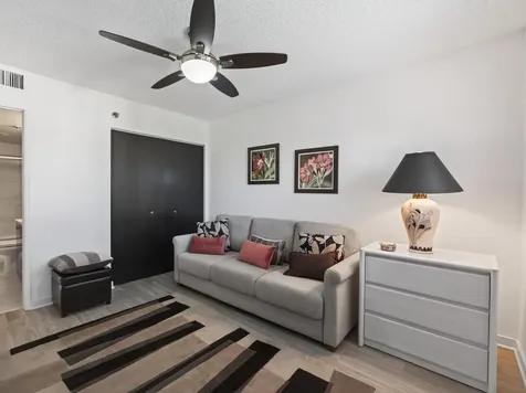 7290 Kinghurst Drive 703 Delray Beach FL 33446