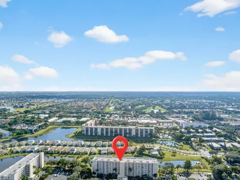 7290 Kinghurst Drive 703 Delray Beach FL 33446