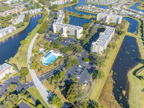 7290 Kinghurst Drive 703 Delray Beach FL 33446