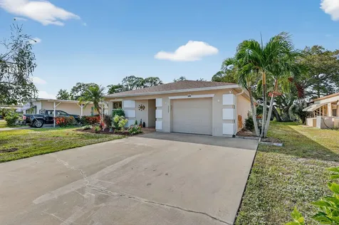 111 Camino Del Rio Port Saint Lucie FL 34952