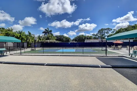 6827 Parisian Way Lake Worth FL 33467