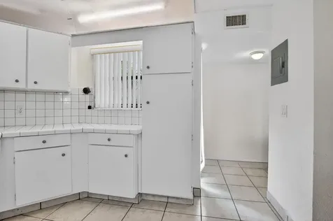 5650 Camino Del Sol Boca Raton FL 33433