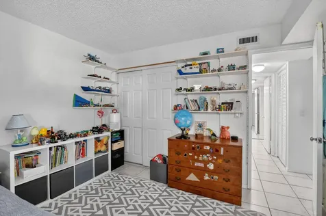 5650 Camino Del Sol Boca Raton FL 33433