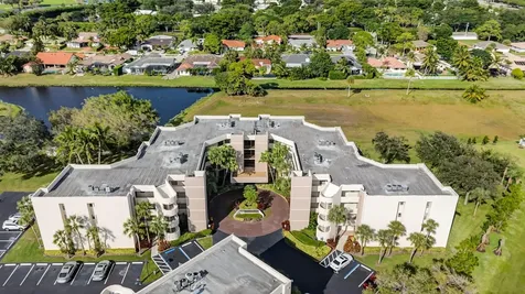 5650 Camino Del Sol Boca Raton FL 33433