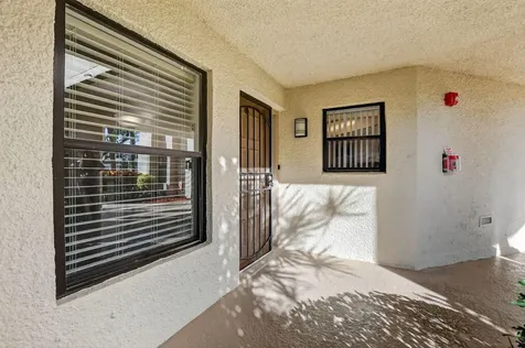 5650 Camino Del Sol Boca Raton FL 33433