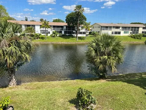 131 Camden F West Palm Beach FL 33417