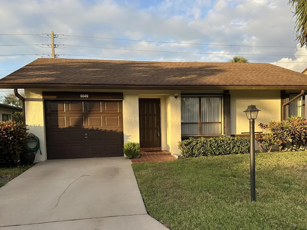6049 Olivewood Circle Greenacres FL 33463