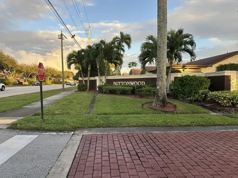 6049 Olivewood Circle Greenacres FL 33463