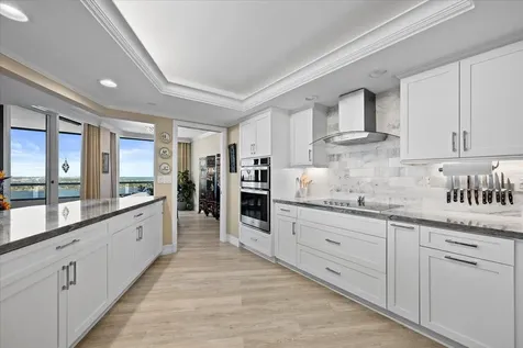 100 Lakeshore Drive North Palm Beach FL 33408