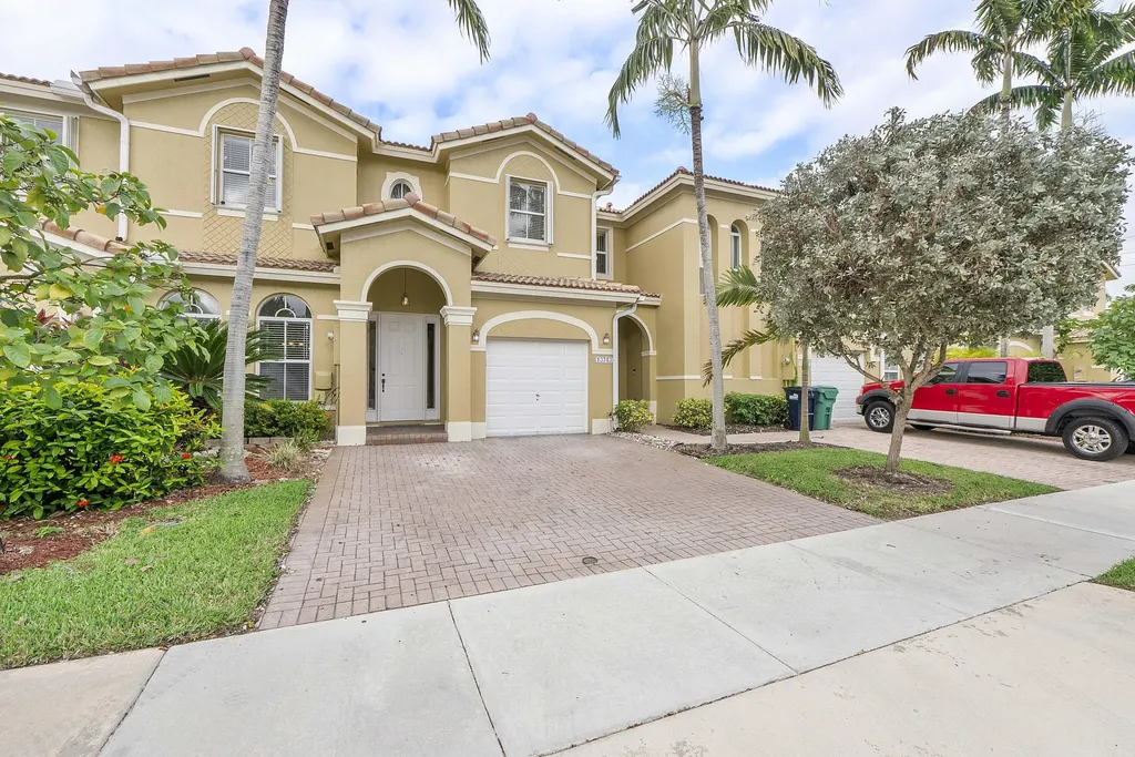 13743 Sw 116th Terrace Miami FL 33186
