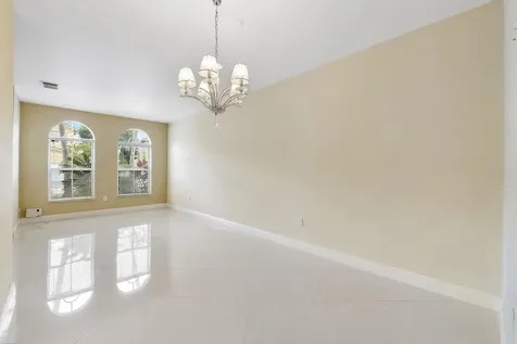 13743 Sw 116th Terrace Miami FL 33186