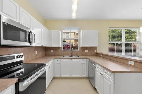 13743 Sw 116th Terrace Miami FL 33186
