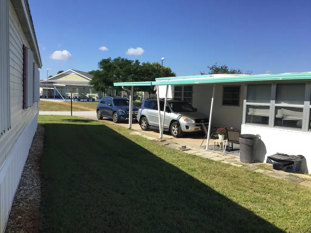 143 Se Easy Street Stuart FL 34994