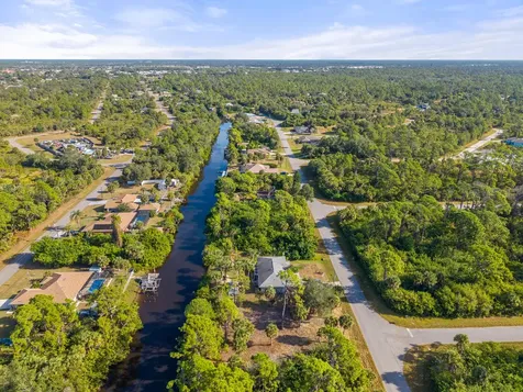 409 Cheshire Street Port Charlotte FL 33953