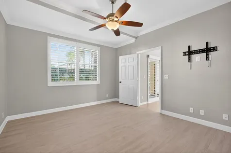 160 Village Boulevard Tequesta FL 33469