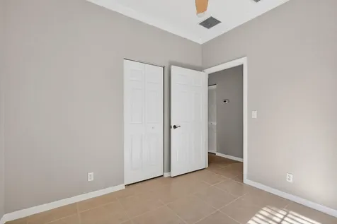 160 Village Boulevard Tequesta FL 33469