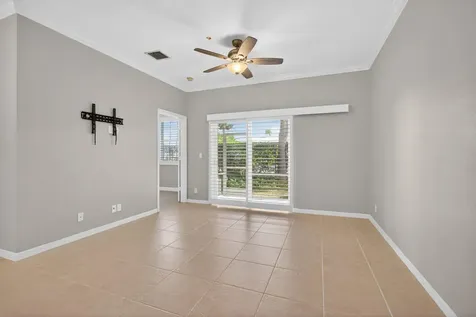 160 Village Boulevard Tequesta FL 33469