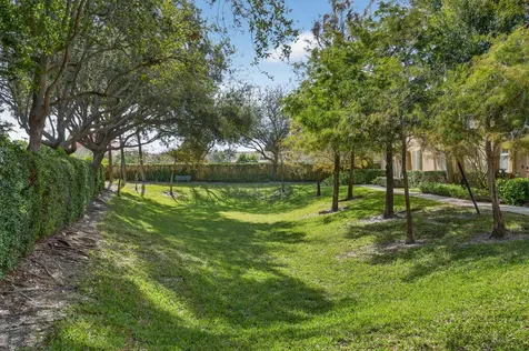 160 Village Boulevard Tequesta FL 33469