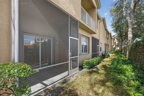 160 Village Boulevard Tequesta FL 33469