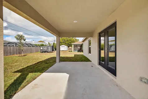 4122 Sw Baird Street Port Saint Lucie FL 34953