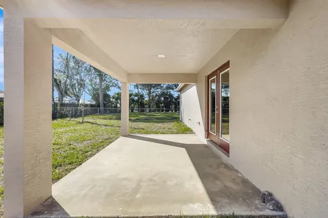 1886 Sw Success Street Port Saint Lucie FL 34953