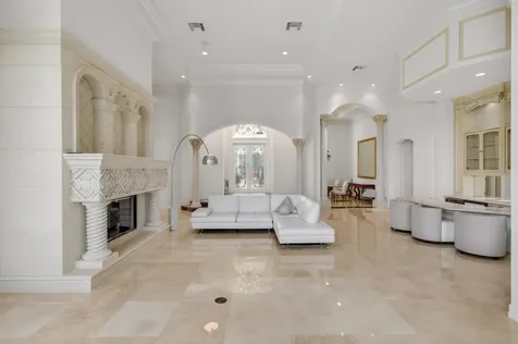 331 Mizner Lake Estates Drive Boca Raton FL 33432