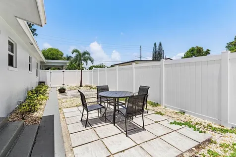 123 Nw 6th Avenue Delray Beach FL 33444