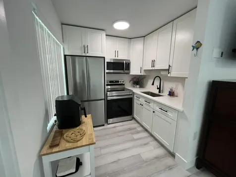 2060 NE 1st Street Deerfield Beach FL 33441