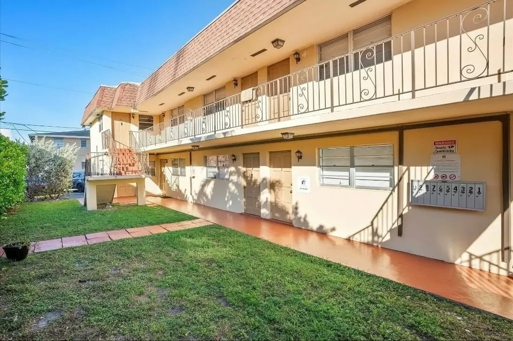 701 NE 8th Street Hallandale Beach FL 33009