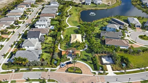 10720 Northbrook Circle Palm Beach Gardens FL 33412