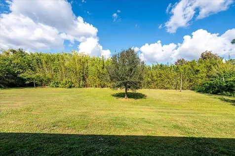 15211 92nd Court The Acreage FL 33412