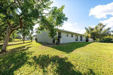 15211 92nd Court The Acreage FL 33412