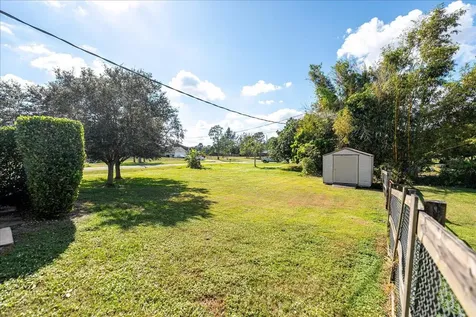 15211 92nd Court The Acreage FL 33412