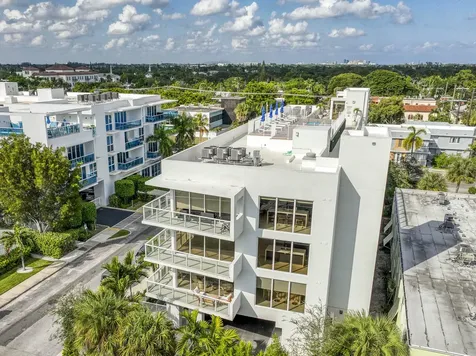 117 Lake Avenue Lake Worth Beach FL 33460