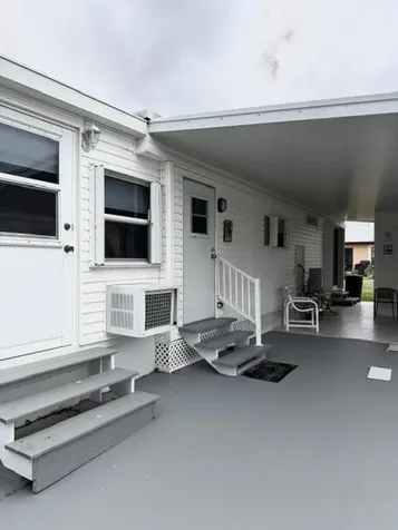 40 Florida Way Port Saint Lucie FL 34952