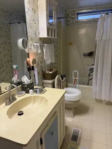 109 E East Caribbean Port Saint Lucie FL 34952