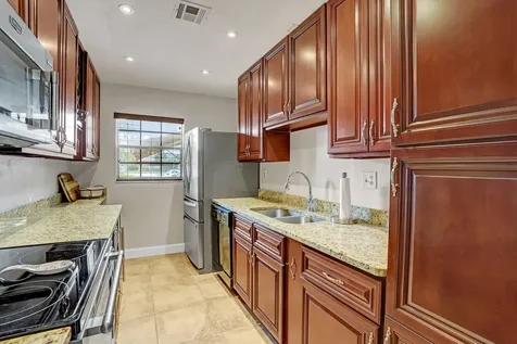 1734 Lakefront Boulevard Fort Pierce FL 34982