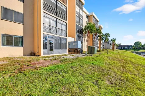7770 Tahiti Lane Lake Worth FL 33467