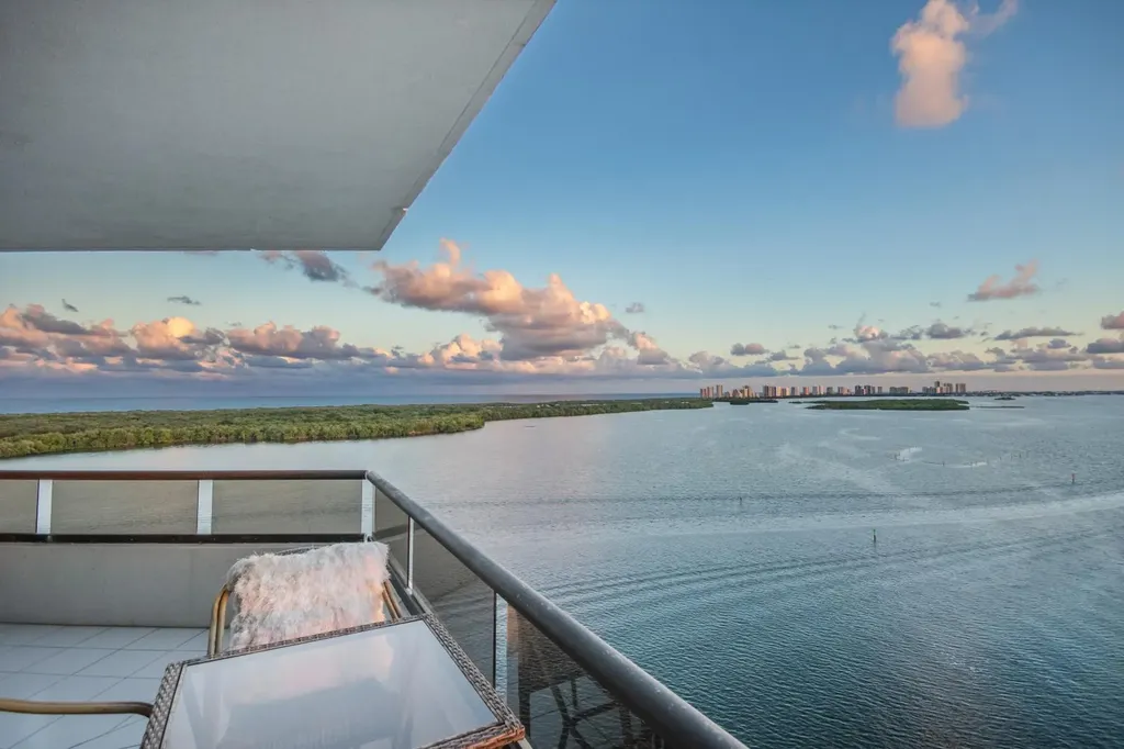 100 Lakeshore Drive North Palm Beach FL 33408