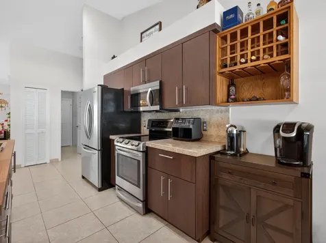 529 Se Fallon Drive Port Saint Lucie FL 34983