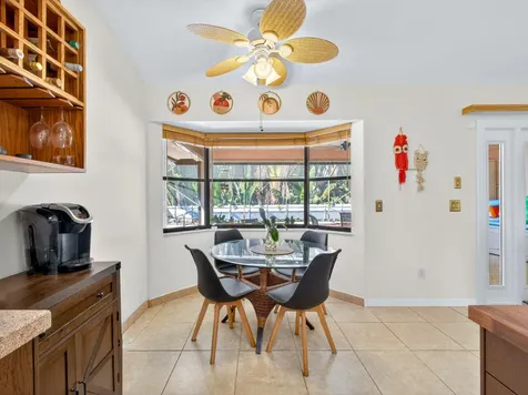 529 Se Fallon Drive Port Saint Lucie FL 34983